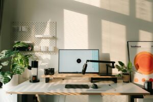 small-space-home-office-uk-2026