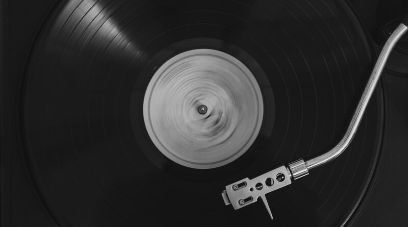 Vinyl record spinning on a turntable, illustrating the best British albums 2026 has produced so far.