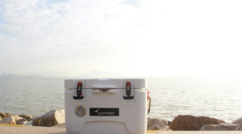 best-cool-box-for-camping-featured