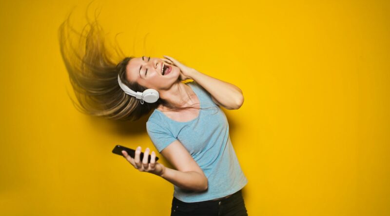 best-wellness-podcasts-uk-2026