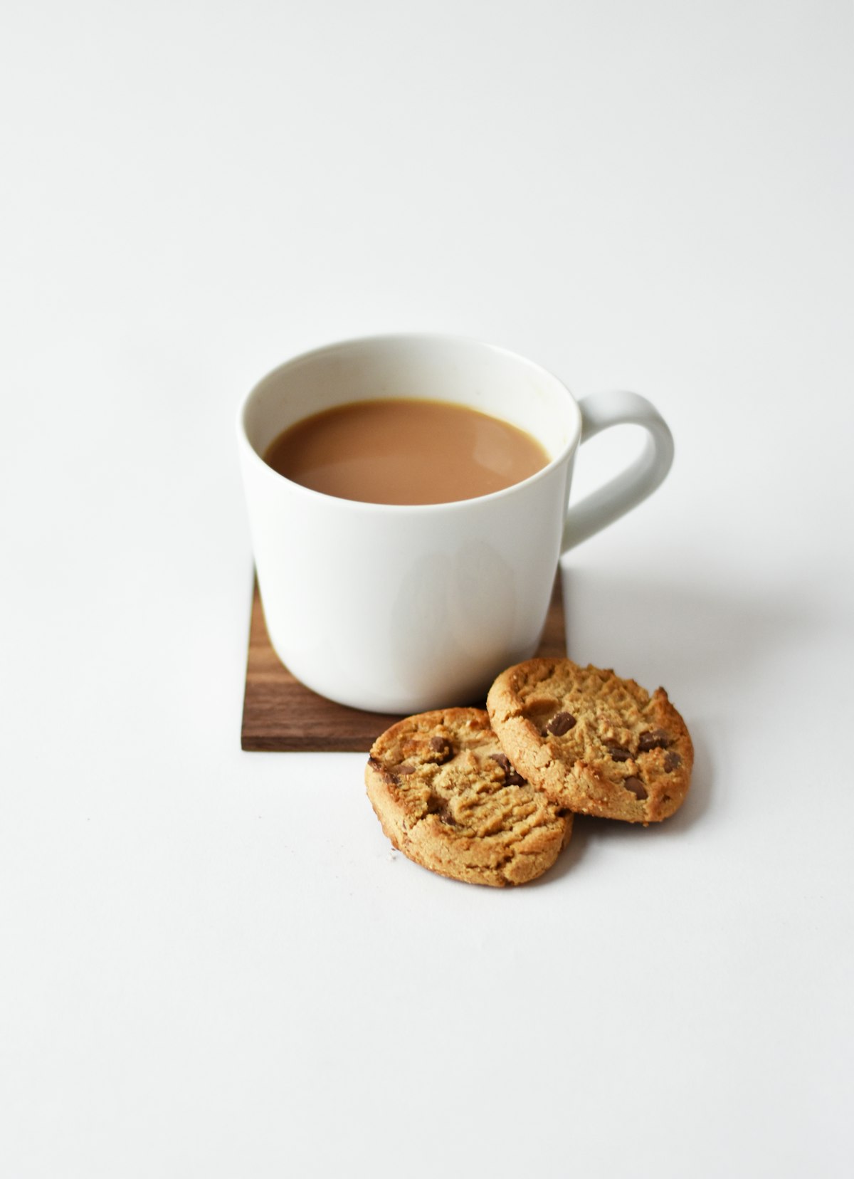 A cup of chamomile tea, the traditional source of apigenin
