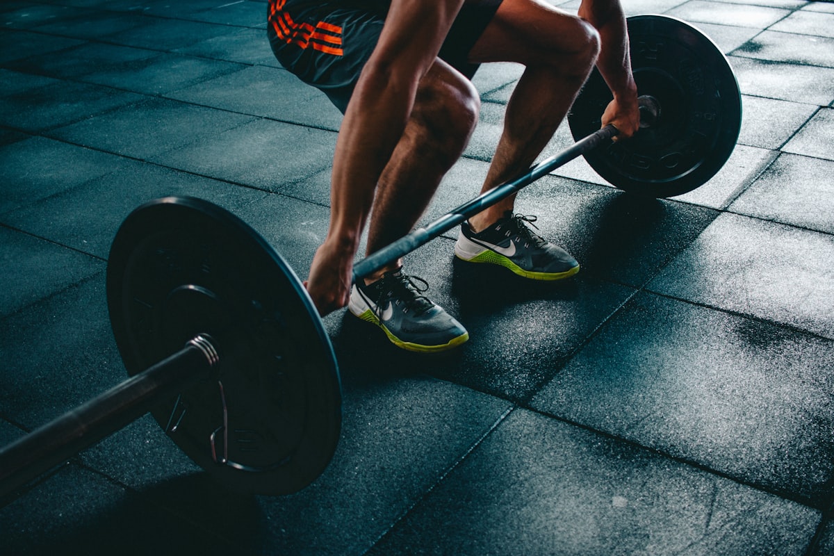Barbell training in a gym - the strength base most Hyrox first-timers are missing