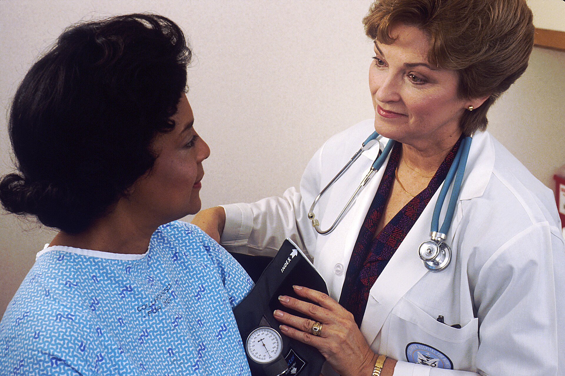 A blood pressure reading being taken, the cheapest and most useful part of any full body health scan