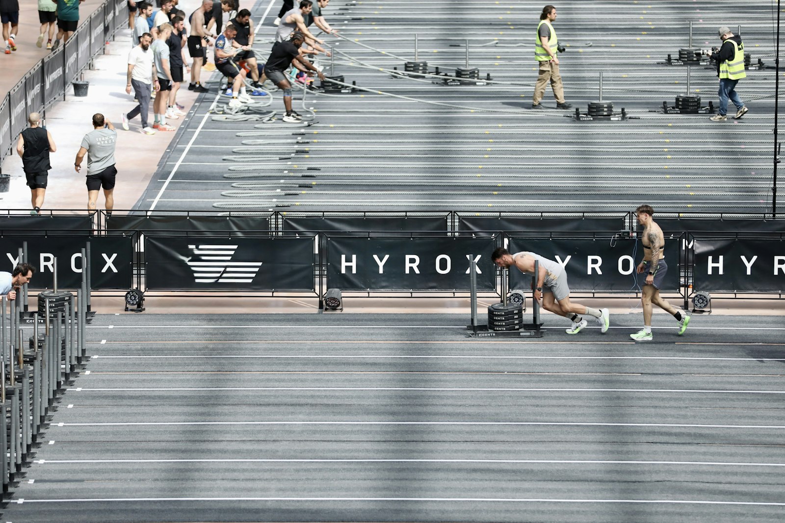 Hyrox for Beginners: The 90-Minute Race 2 Million People Will Enter in 2026/27 – and the Injury Rate Nobody Quotes