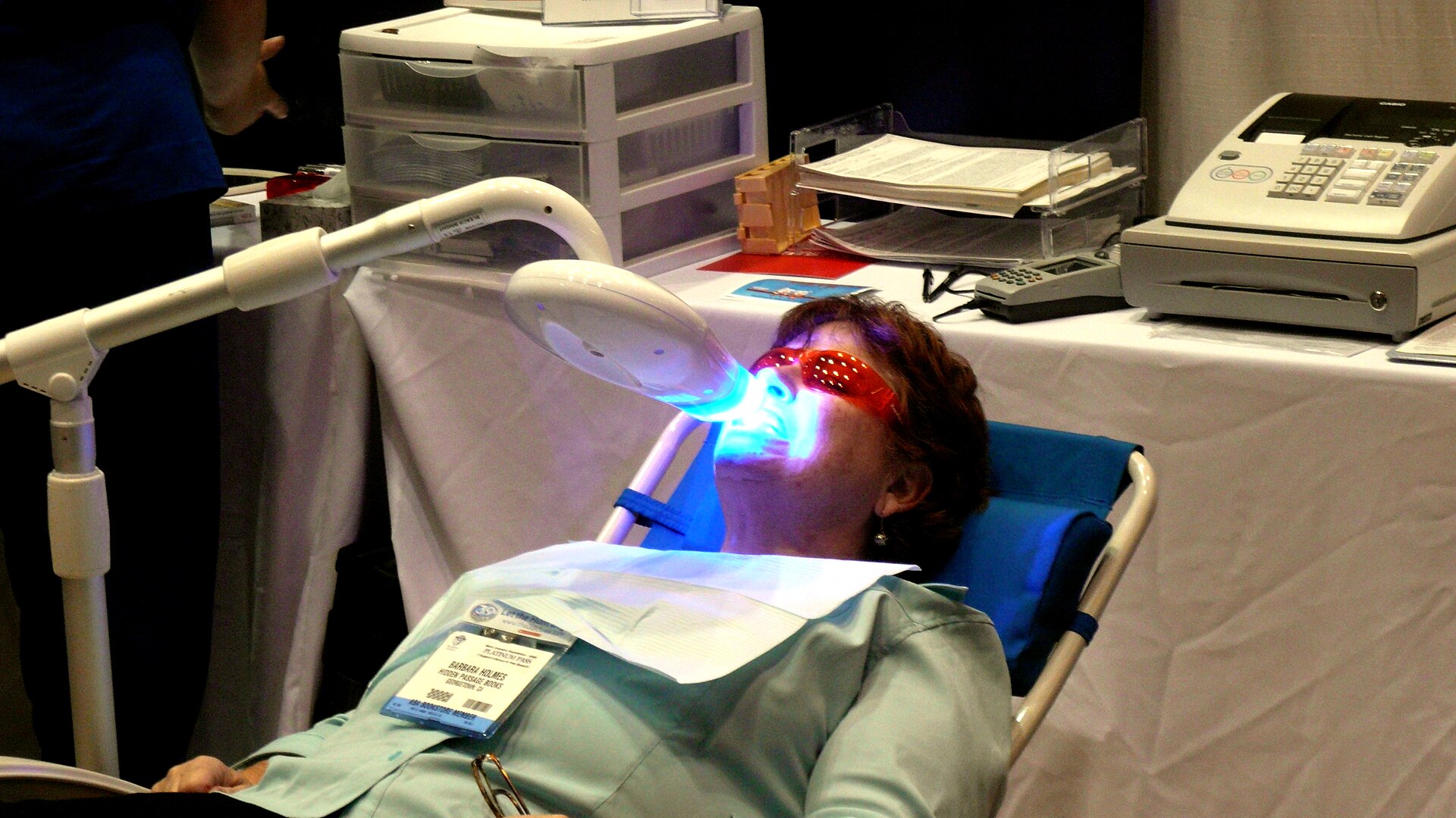 In-surgery teeth whitening treatment, the professional alternative to over-the-counter teeth whitening kits
