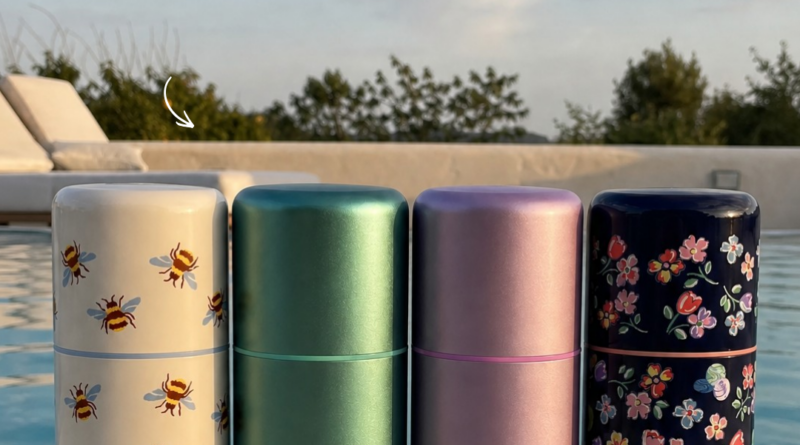 Wild deodorants by the swimming pool