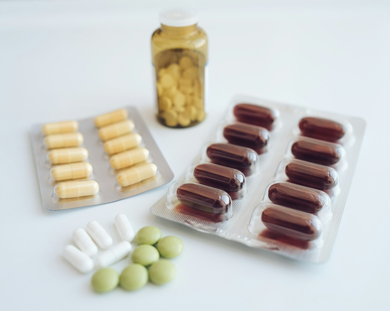 Iron Supplements for Tiredness in 2026: The 40-Woman Trial Behind Every-Other-Day Dosing, the Ferritin Number GPs Argue Over – and Who Should Get a Blood Test First