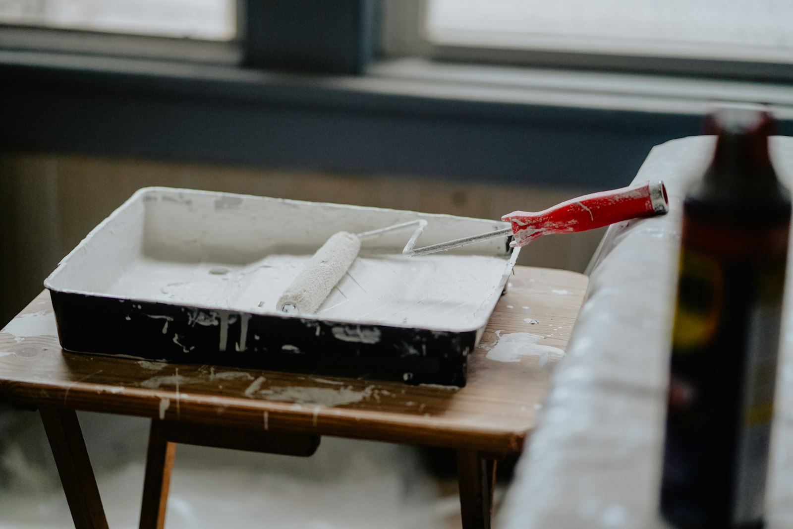 Paint roller and tray, the budget way to follow 2026 kitchen colour trends