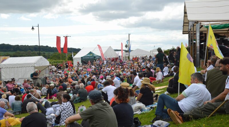Radio 2 in the Park 2026: festival crowd in front of a main stage