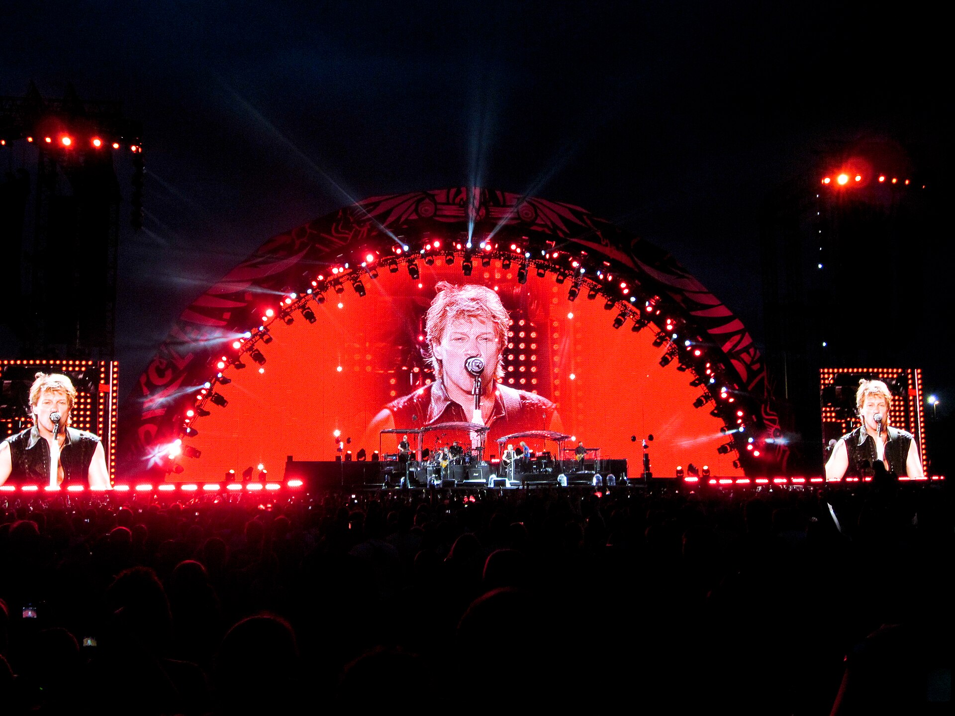 Bon Jovi performing to a stadium crowd, the sort of set promised for Bon Jovi Hyde Park 2027